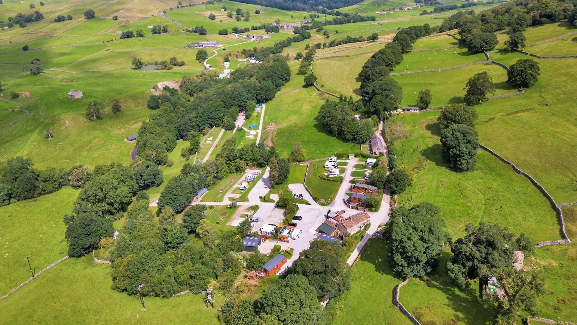 Timber Chalet Lodges With Hot Tubs Skipton